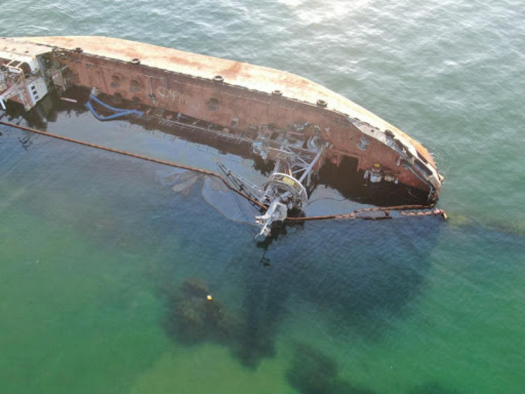 затонувший танкер Делфи