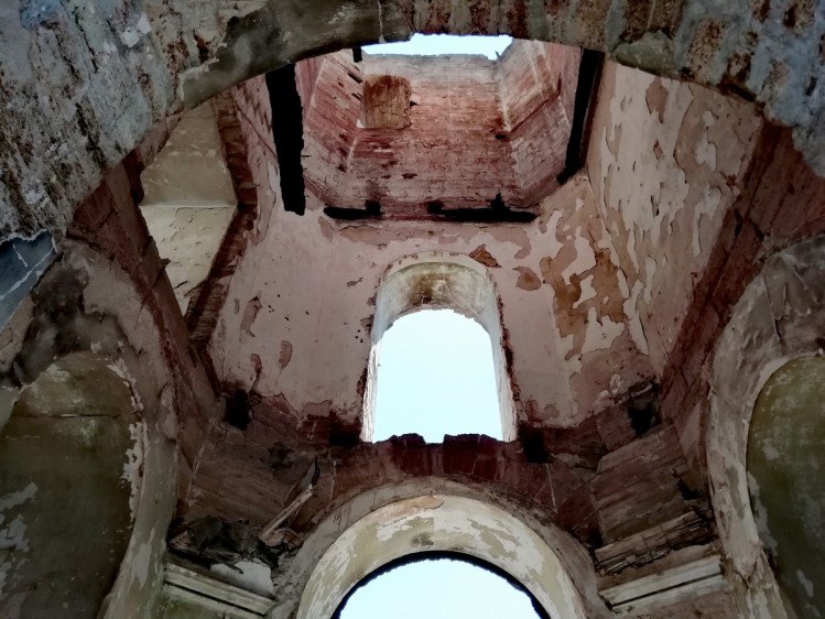 Руины Собора Пресвятой Троицы в Кандела (Лиманском)