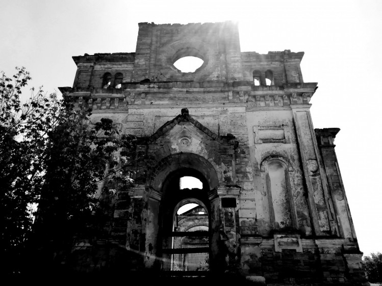 Руины Собора Пресвятой Троицы в Кандела (Лиманском)
