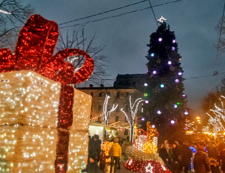 Дерибасівська в Одесі напередодні Різдва