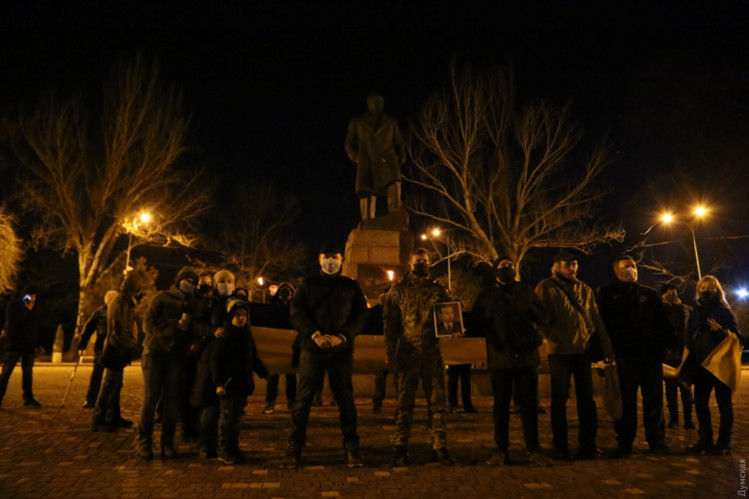 В Одесі запалили смолоскипи на честь провідника ОУН