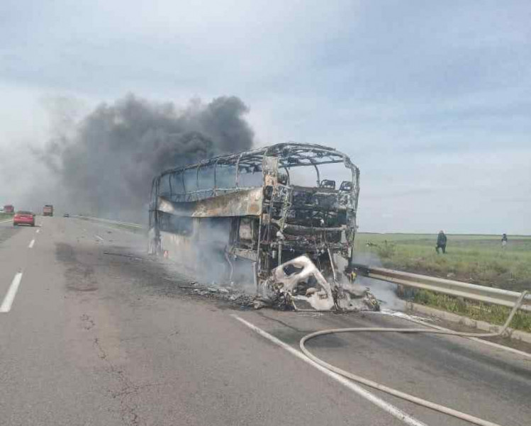 На трассе Одесса — Киев сгорел автобус