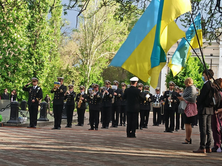 Оркестр на мітингу пам"яті жертв геноциду кримськотатарського народу