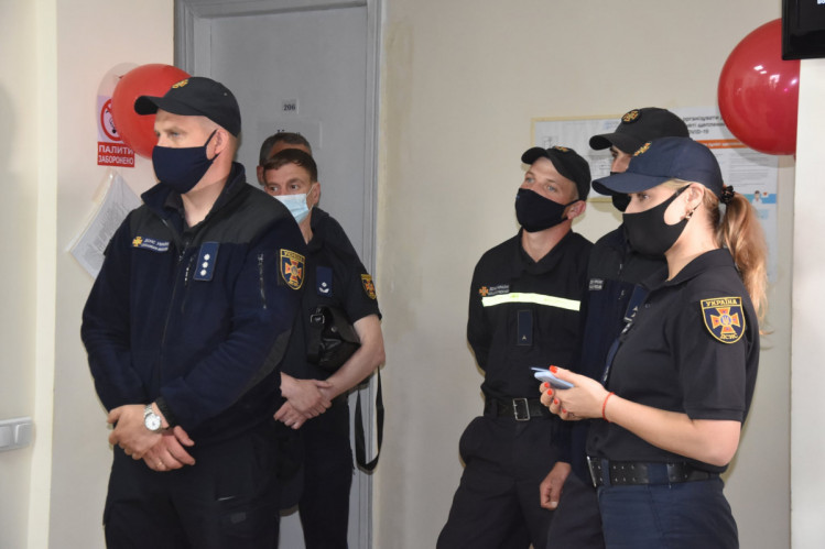 Одеські рятувальники розповіли, як здавали кров