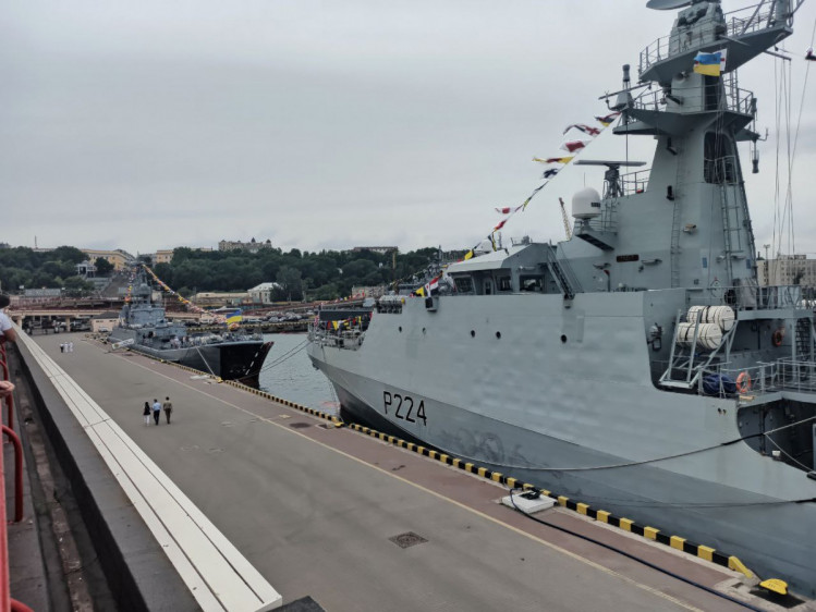 Корабли НАТО прибыли в одесский порт