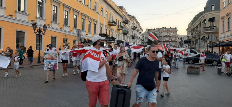 В Одесі відбувся мітинг з нагоди річниці протестів проти режиму Лукашенка 