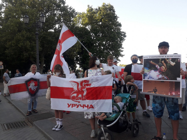 В Одесі відбувся мітинг з нагоди річниці протестів проти режиму Лукашенка 