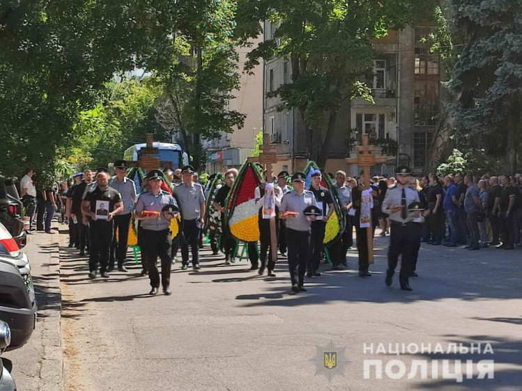 В Одесі попрощалися з трьома офіцерами поліції 