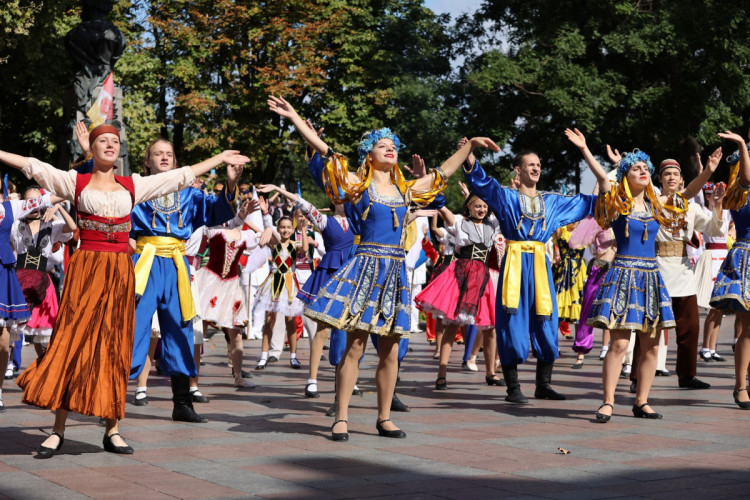 Урочиста церемонія підняття прапора Одеси