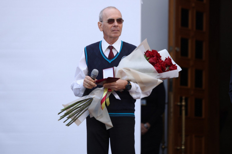 Урочиста церемонія підняття прапора Одеси