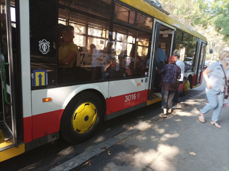 Тролейбус без валідатора 