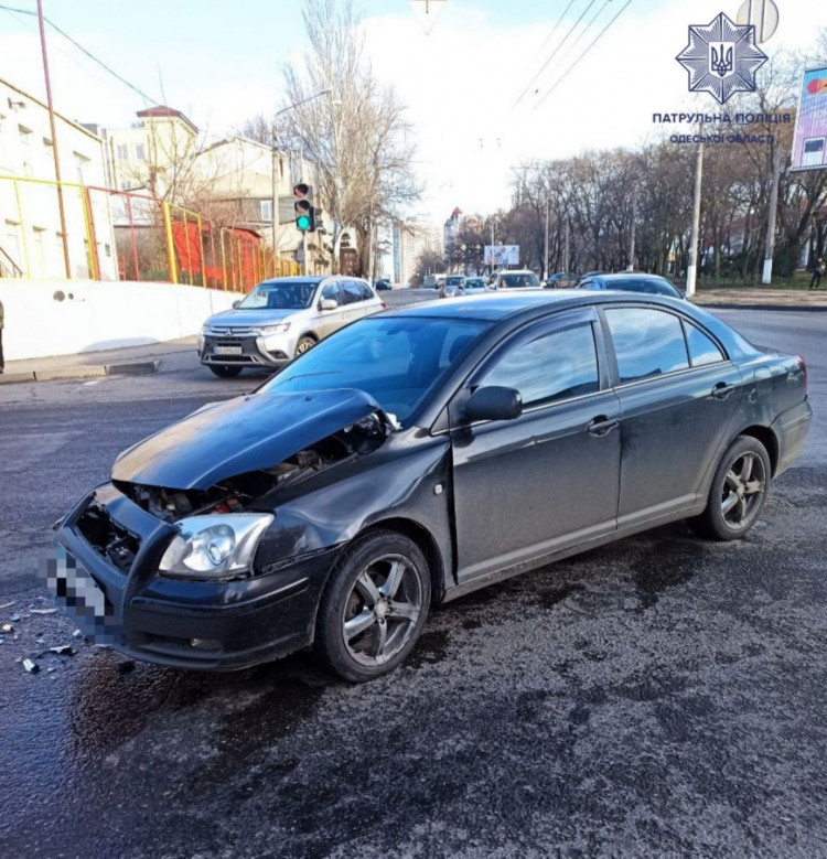 Дорожное событие с участием автомобиля скорой медицинской помощи