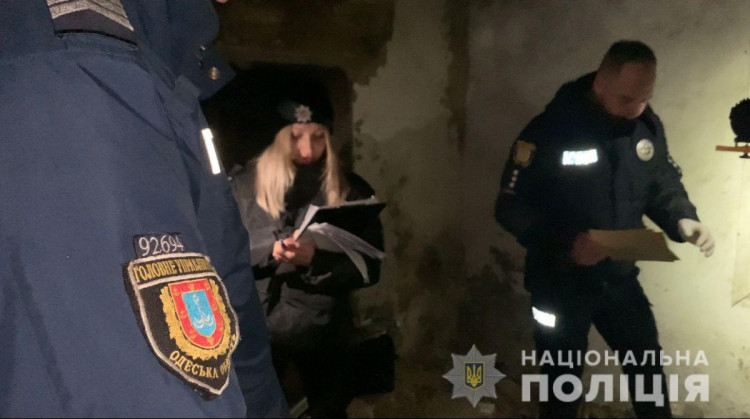 Тело новорожденного в пакете обнаружили подростки в Одессе