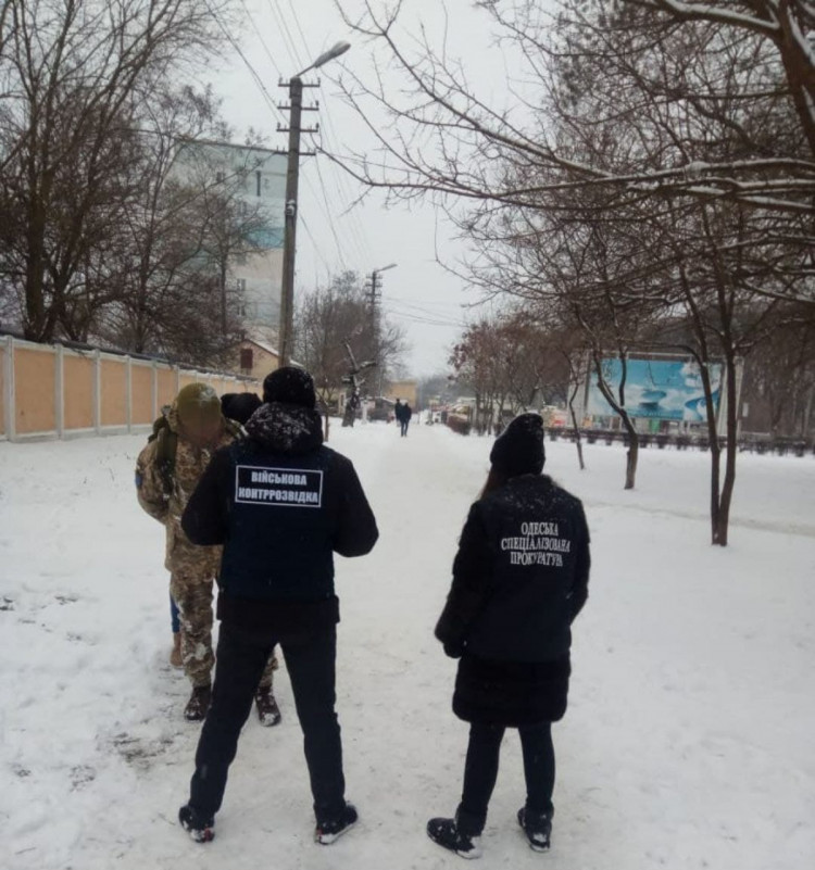 В Одессе военнослужащий торговал оружием и боеприпасами